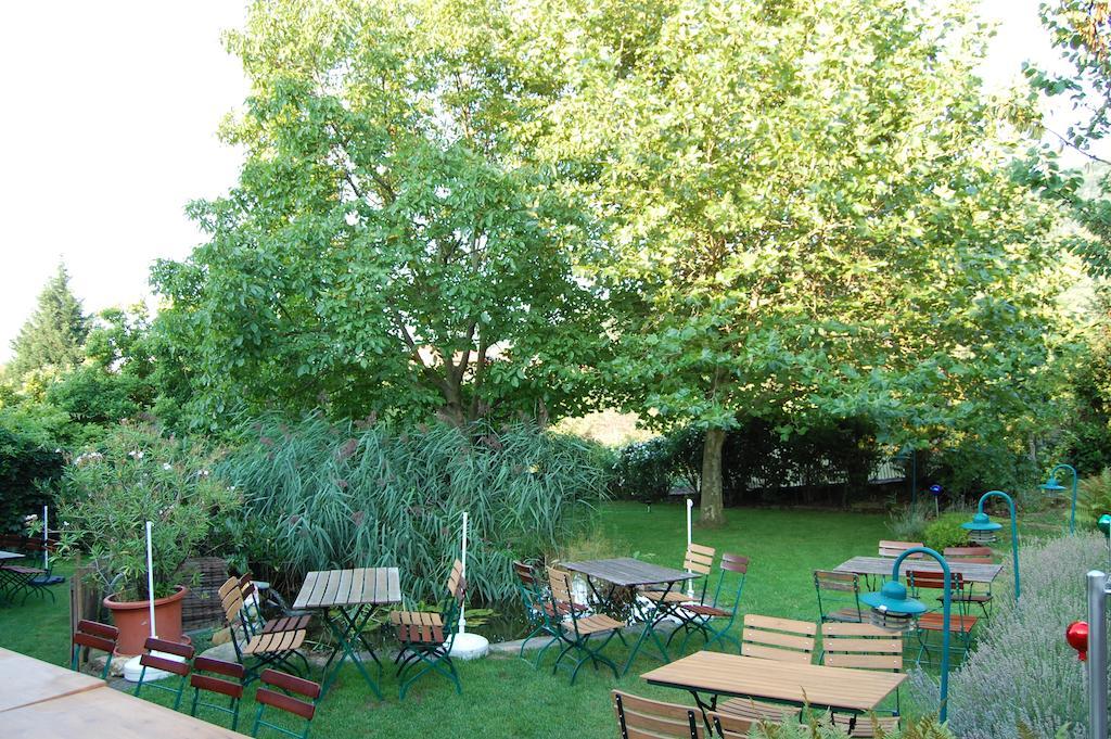 Landgasthof Jaegerstuebchen Neustadt an der Weinstraße Exterior foto